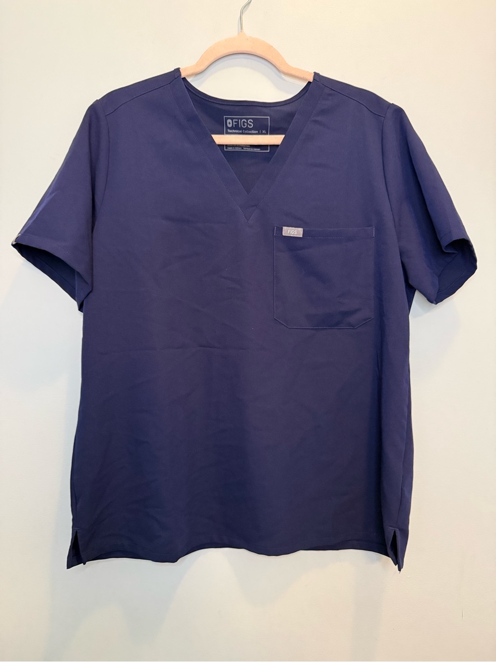 FIGS Technical Collection Navy Blue Catarina Scrub Top Women’s XL FW1000
